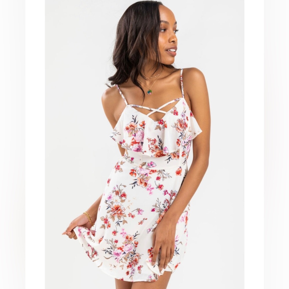 TRIXXI White Floral Chest Cut Out Spaghetti Strap Dress. NEW
Size: MEDIU…